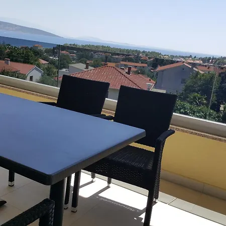 Apartmani Krajinovic Krk Town Exterior photo