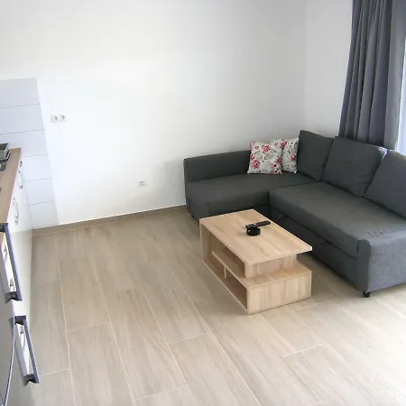 Apartmani Krajinovic Krk Town Exterior photo